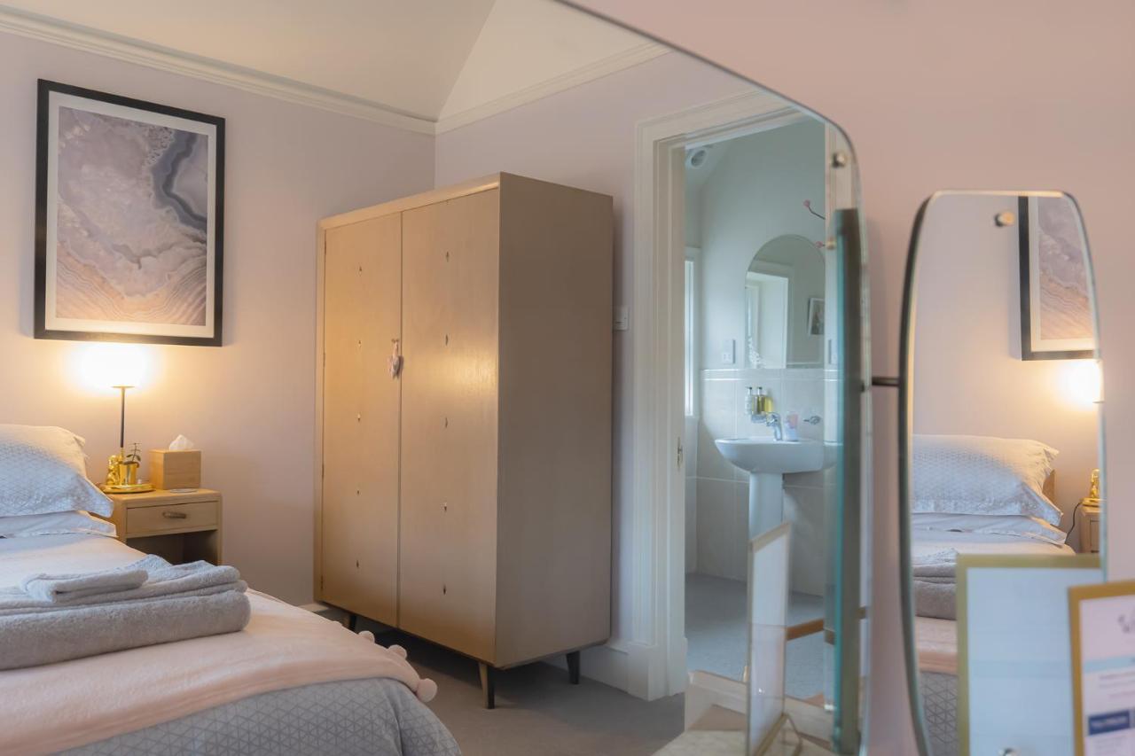 Wildwood B&B Lymington Ngoại thất bức ảnh