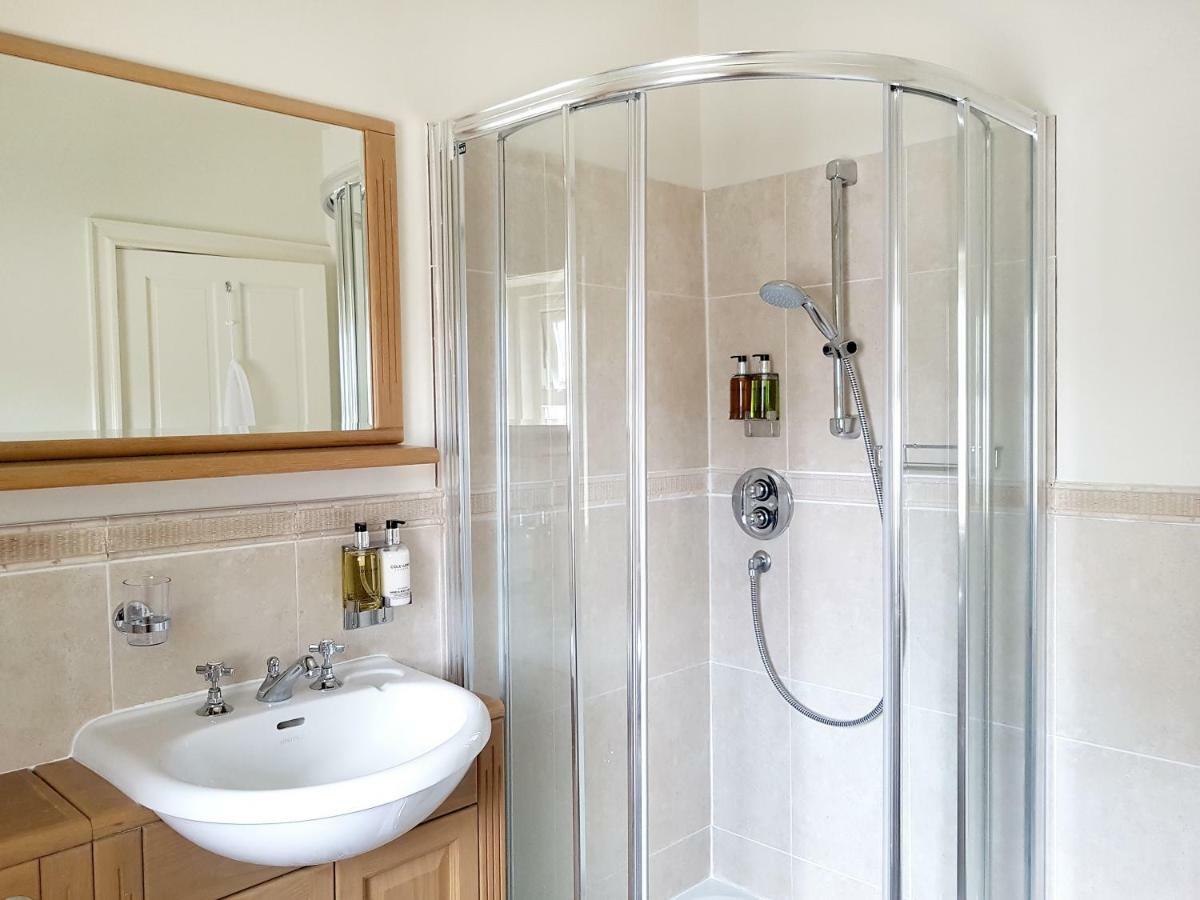 Wildwood B&B Lymington Ngoại thất bức ảnh